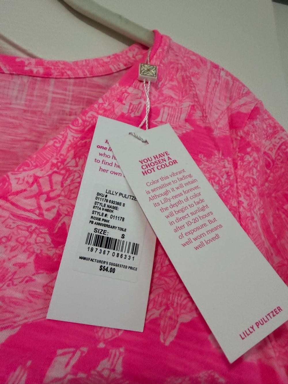 NWT Lilly Pulitzer Etta V-Neck Top Roxie Pink PB Anniversary Toile - Picture 7 of 8